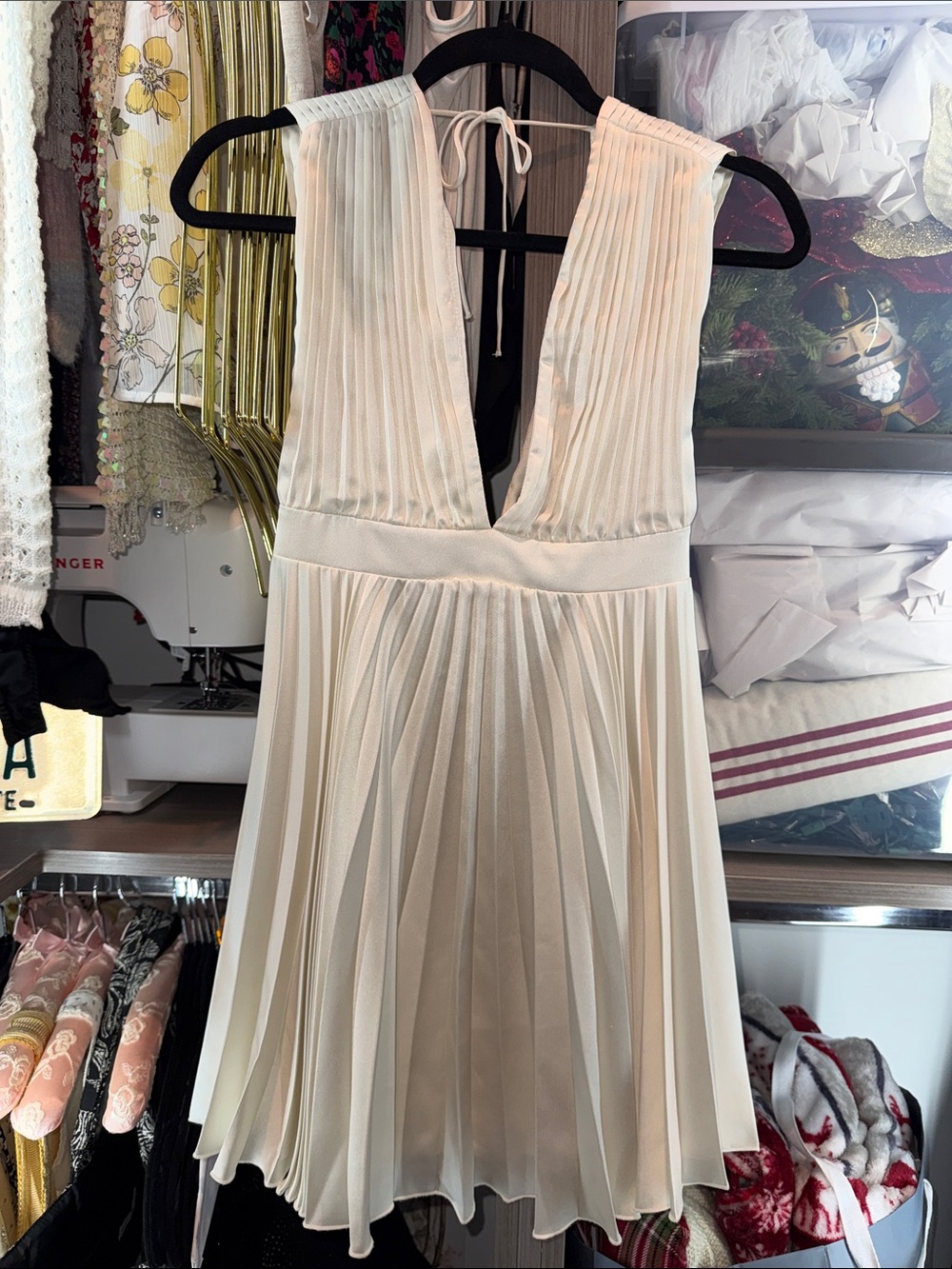 Abercrombie cream mini dress size XS